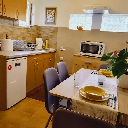 Апартаменты Orhideja Novi Banovci